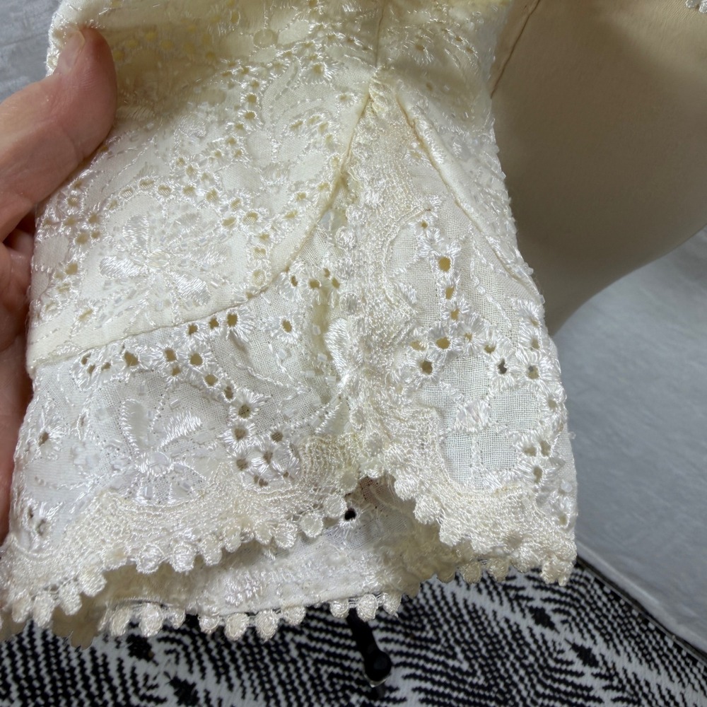 Carmen Marc Valvo Cream Eyelet Lace Beaded Sequin Evening Jacket Bolero 6 Formal - Picture 6 of 16